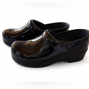 Dansko Professional Patent Leather Clogs Black Women's EU 41 New in Box